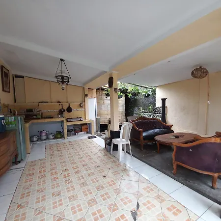 Villa Edwin 2 Lantai Cisarua Puncak Bogor-2
